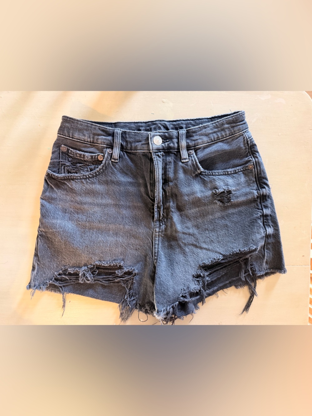 American eagle 90’s boyfriend shorts size 2